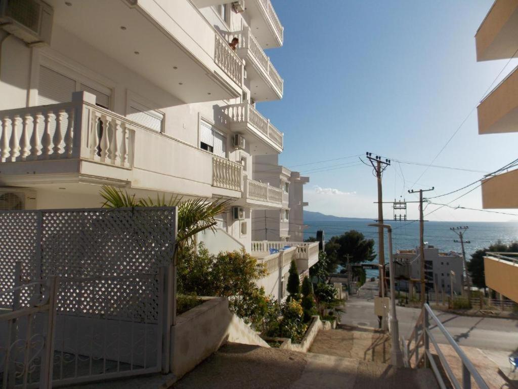 Coastline Apartments Саранде Екстериор снимка