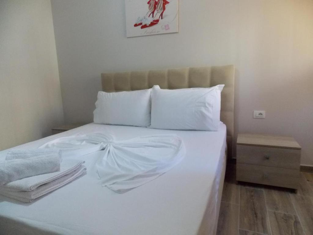 Coastline Apartments Саранде Екстериор снимка