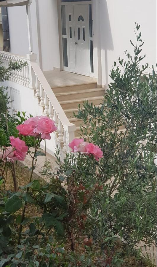 Coastline Apartments Саранде Екстериор снимка